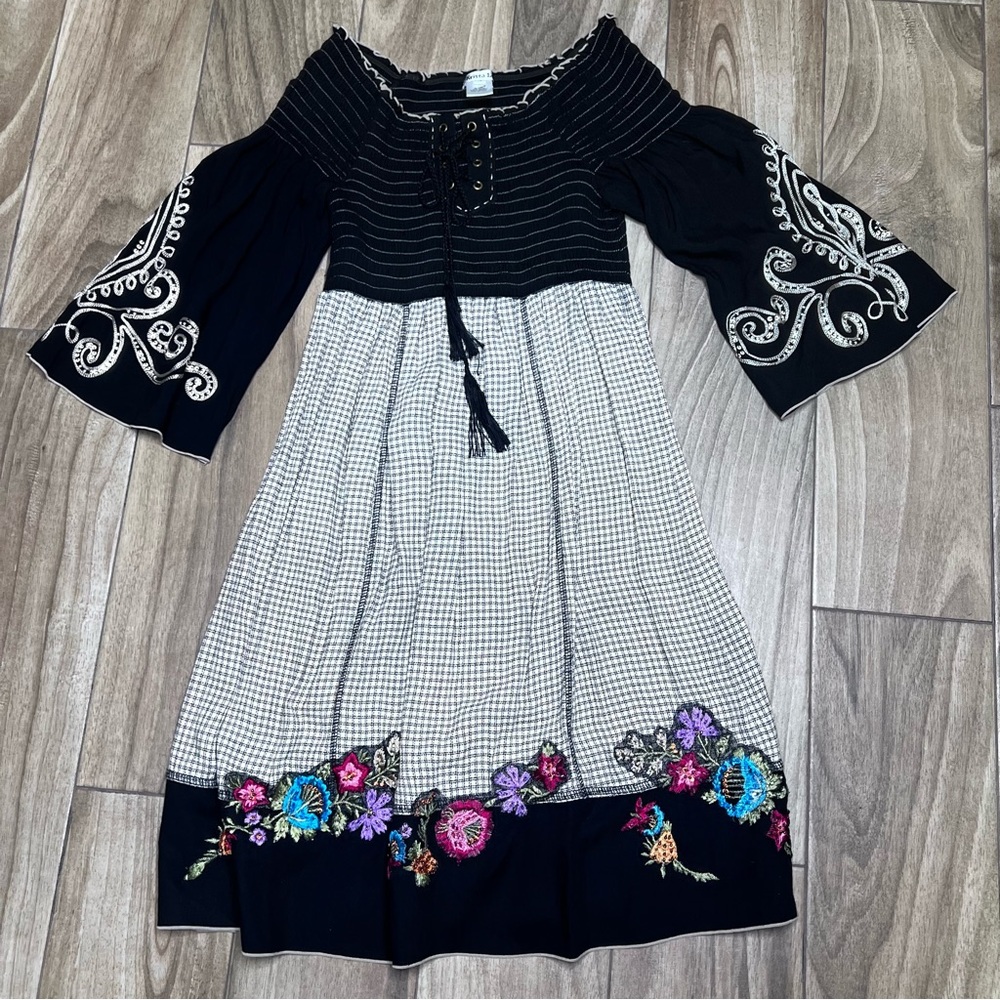 KRISTA LEE Dress Black/ White  Beaded off-The-Shoulder Jersey Knit Embroidery XS